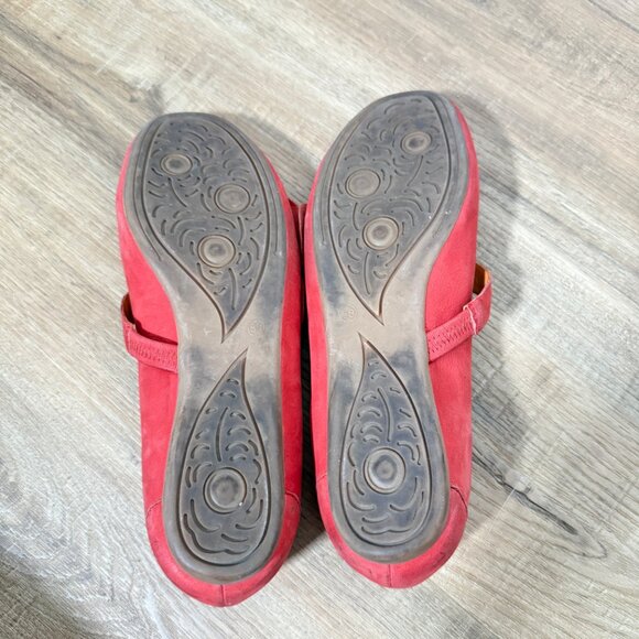 Vintage Arnold Churgin Red Leather Red Mary Jane Flats with 3D Flower Fairy 38 - Picture 9 of 11